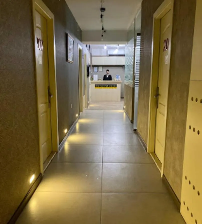 Nizami Street Hotel Baku 3*,